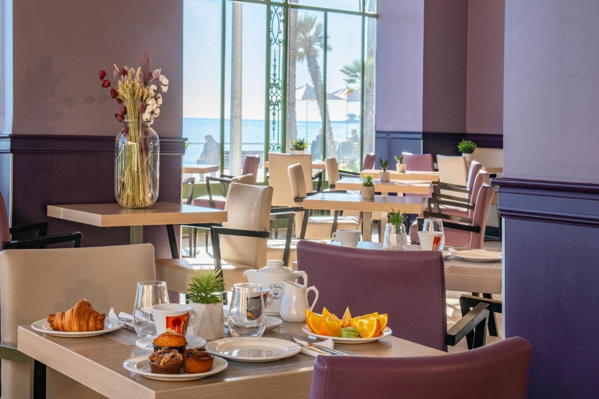 Hotel Vendome Menton - Reouverture Buitenkant foto