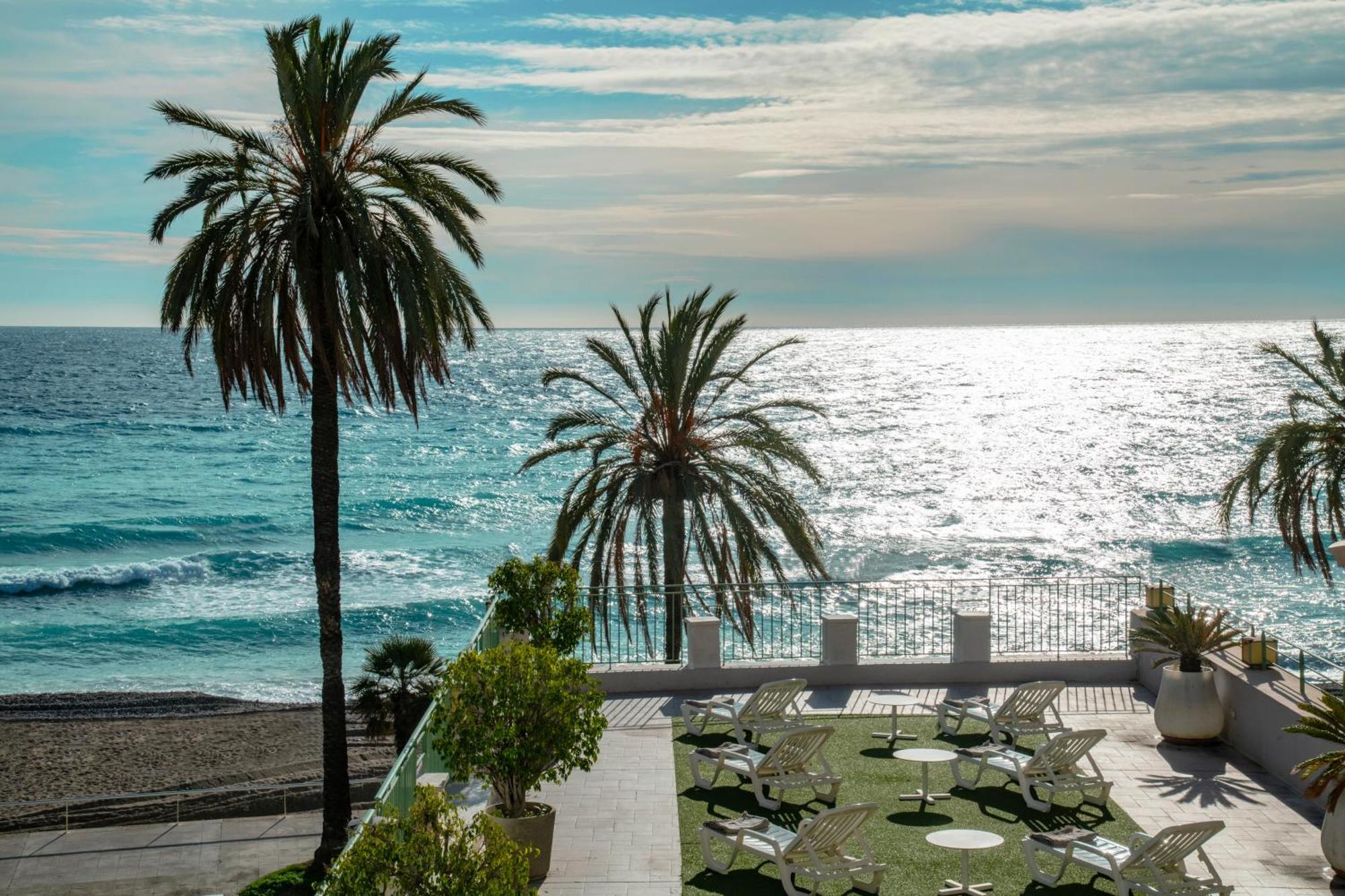 Hotel Vendome Menton - Reouverture Buitenkant foto