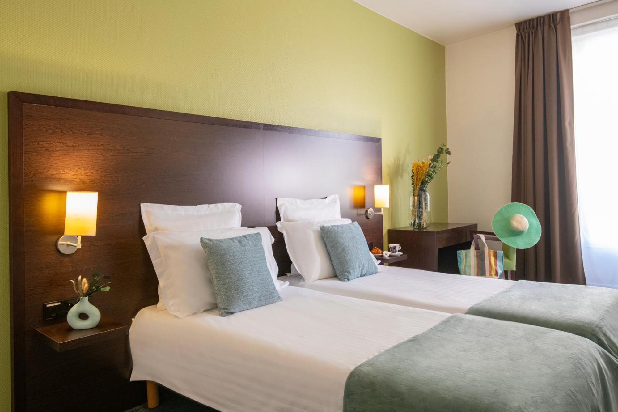 Hotel Vendome Menton - Reouverture Buitenkant foto