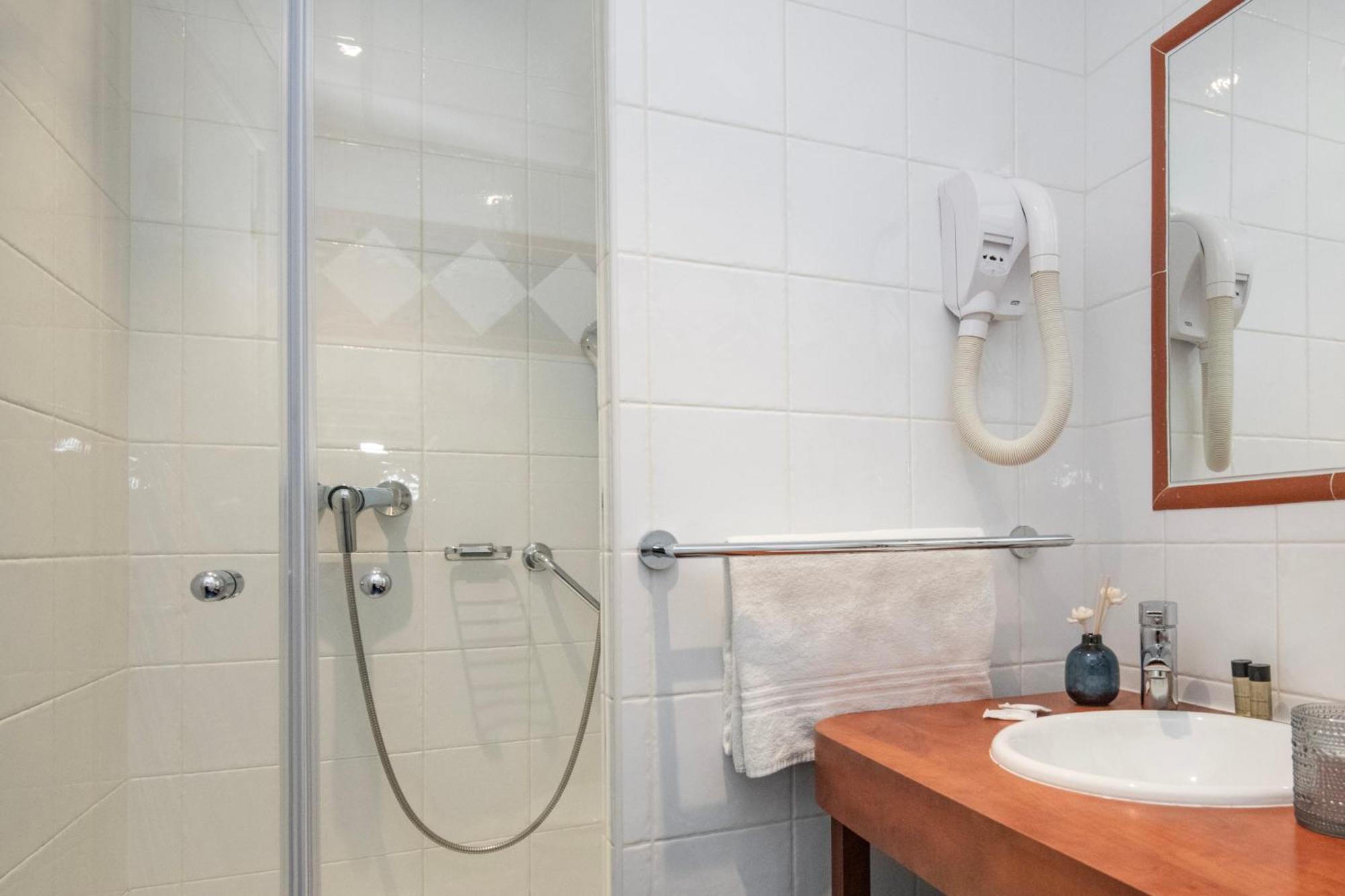 Hotel Vendome Menton - Reouverture Buitenkant foto