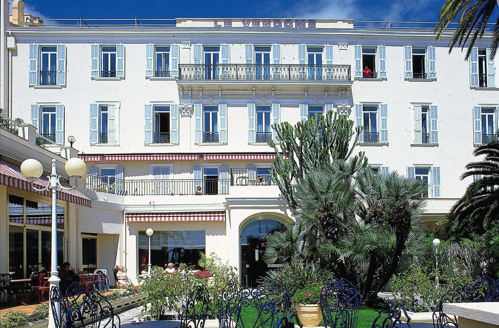 Hotel Vendome Menton - Reouverture Buitenkant foto