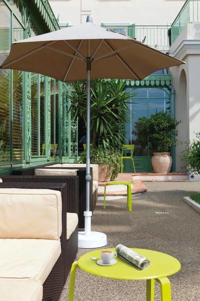 Hotel Vendome Menton - Reouverture Buitenkant foto