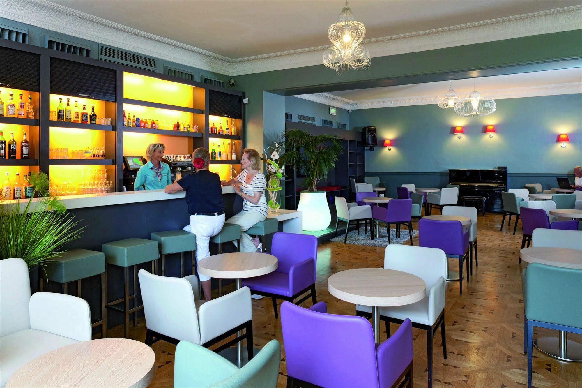 Hotel Vendome Menton - Reouverture Buitenkant foto
